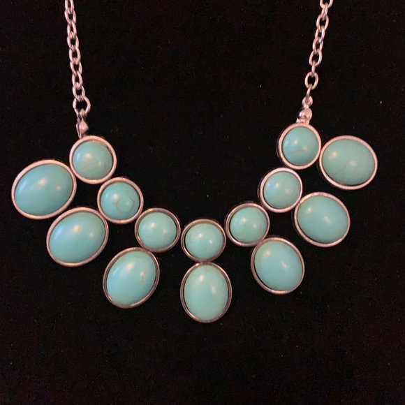 Paparazzi Necklace and Earrings Set - Picture 2 of 3